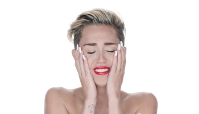 Miley Cyrus, Wrecking Ball